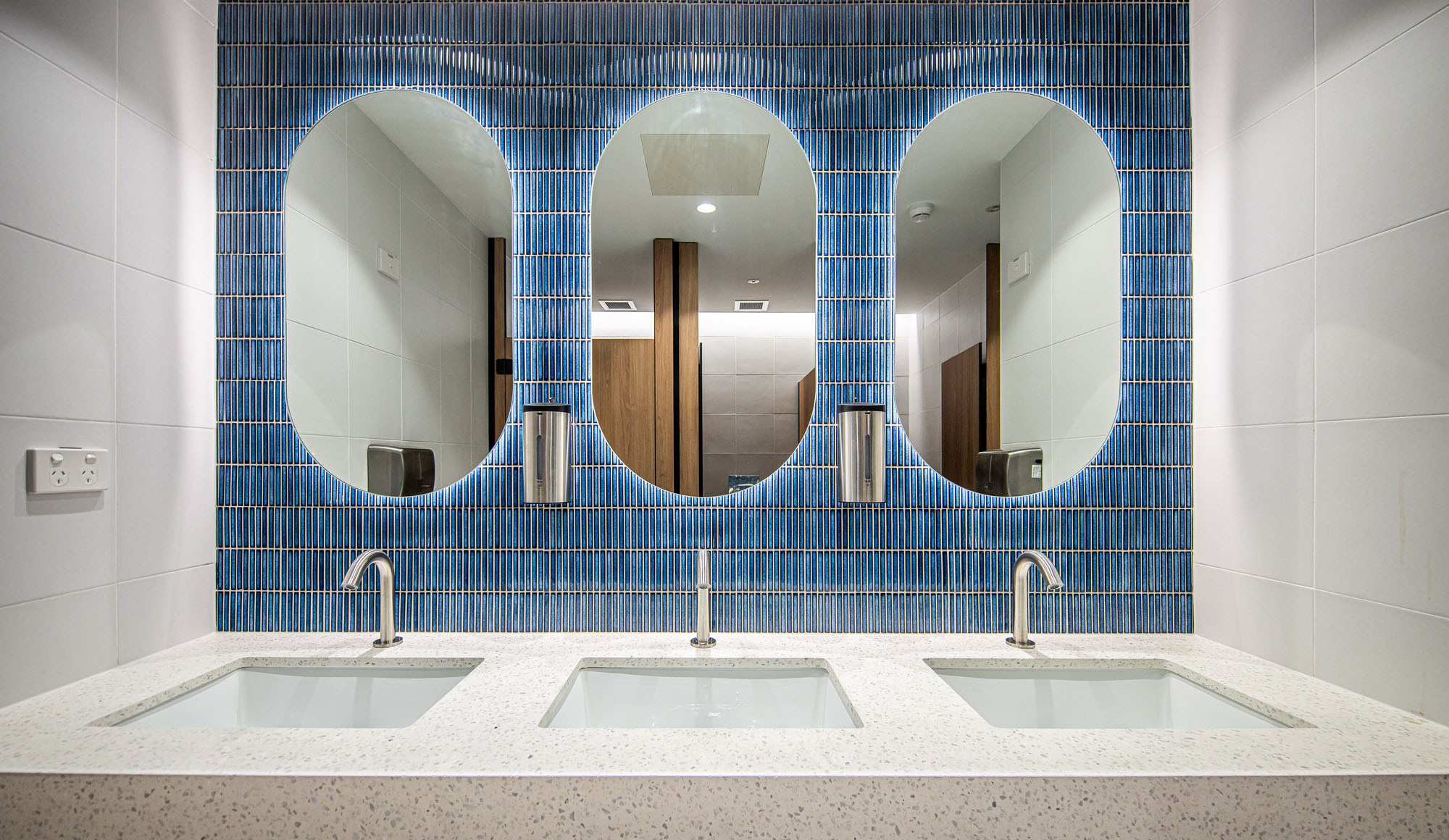 liteco building refurbishment 90 crown 025